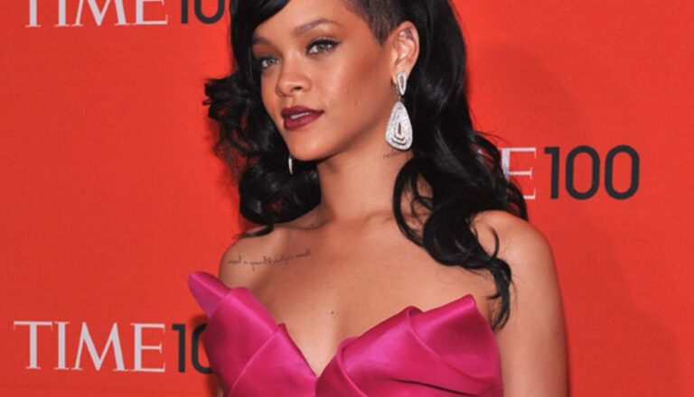 Inside Story: The Mysterious Leak of Rihanna’s Exclusive Blog Post