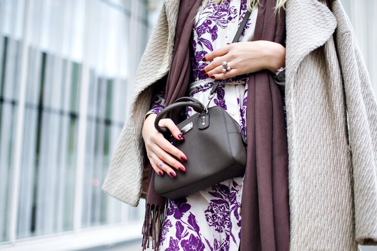 The Art of Versatility: How Tignanello Purses Complement Any Outfit