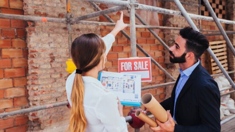 Navigating the Home Building Process: How Builder Sales Brokerage Can Help