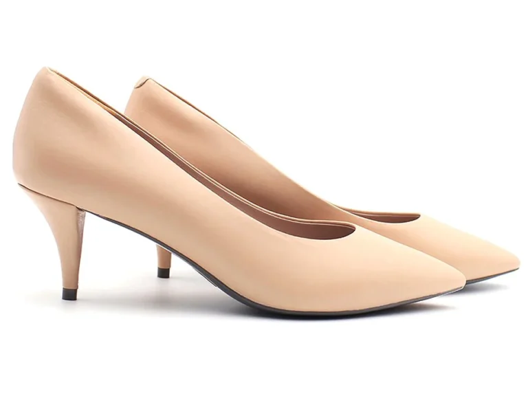 Step into Style: How to Wear Nude Kitten Heels with Confidence