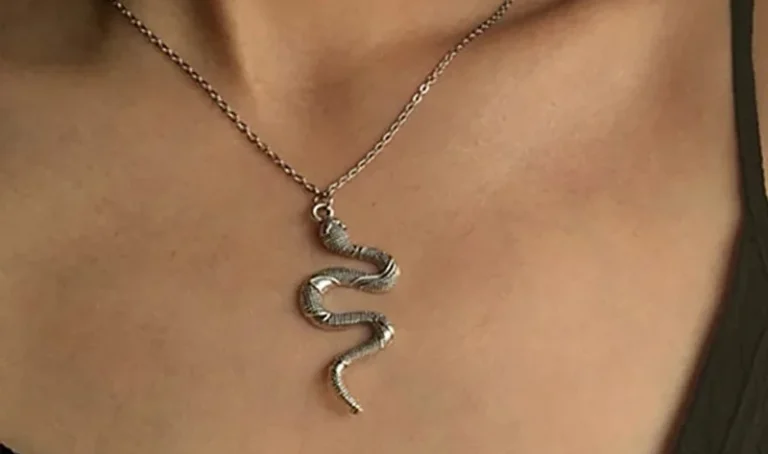 Snake Necklace