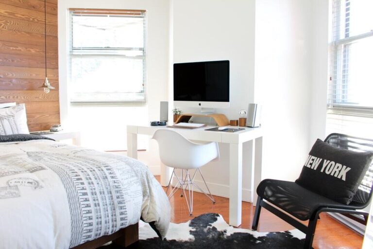 Budget-Friendly Must-Haves for Your College Apartment Checklist