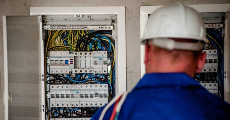 Hiring a Licensed Electrical Worker