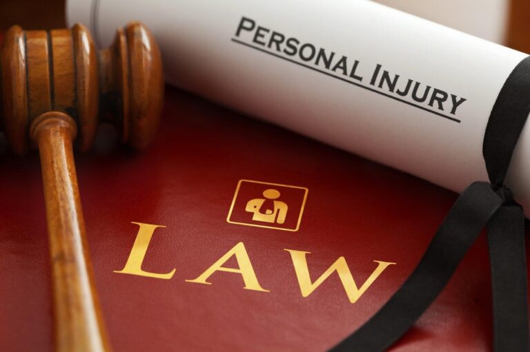 How Serious Injury Lawyers Can Help You Obtain Maximum Compensation