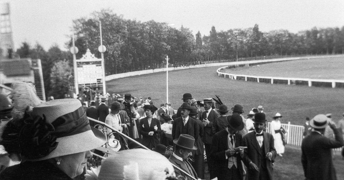 How Classic Hats Became A Staple Of Horse Racing Fashion