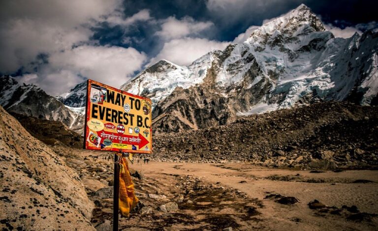 Epic Sunrise Views Capturing the Magic of Everest Base Camp