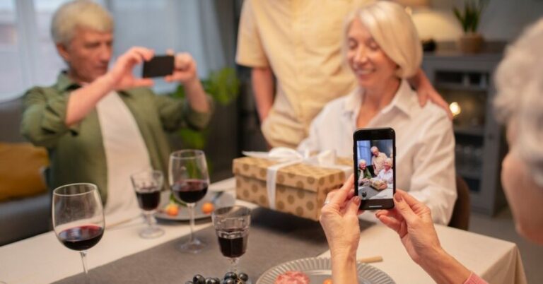 Social Connections in Senior Living