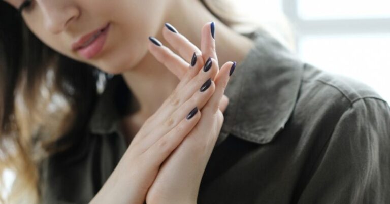 Almond Nails: Discover Style and Elegance at a Phoenix Nail Salon